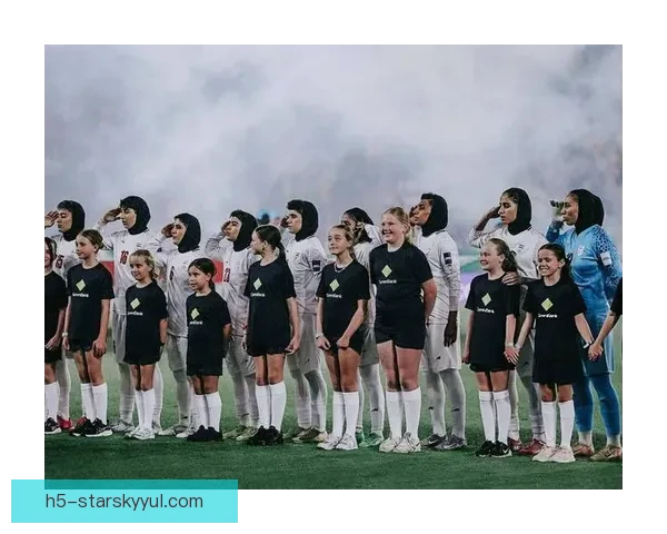 伊朗女足前锋：对祖国局势深感忧虑